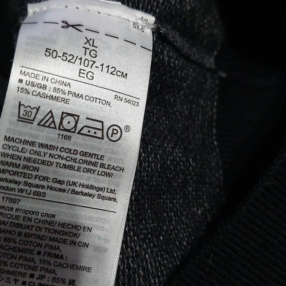 Banana Republic‎ Men's sweater size XL
